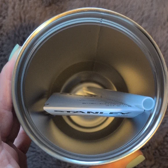 40 oz Stanley White Flip Straw Tumbler with Sturdy Handle - Picture 6 of 6